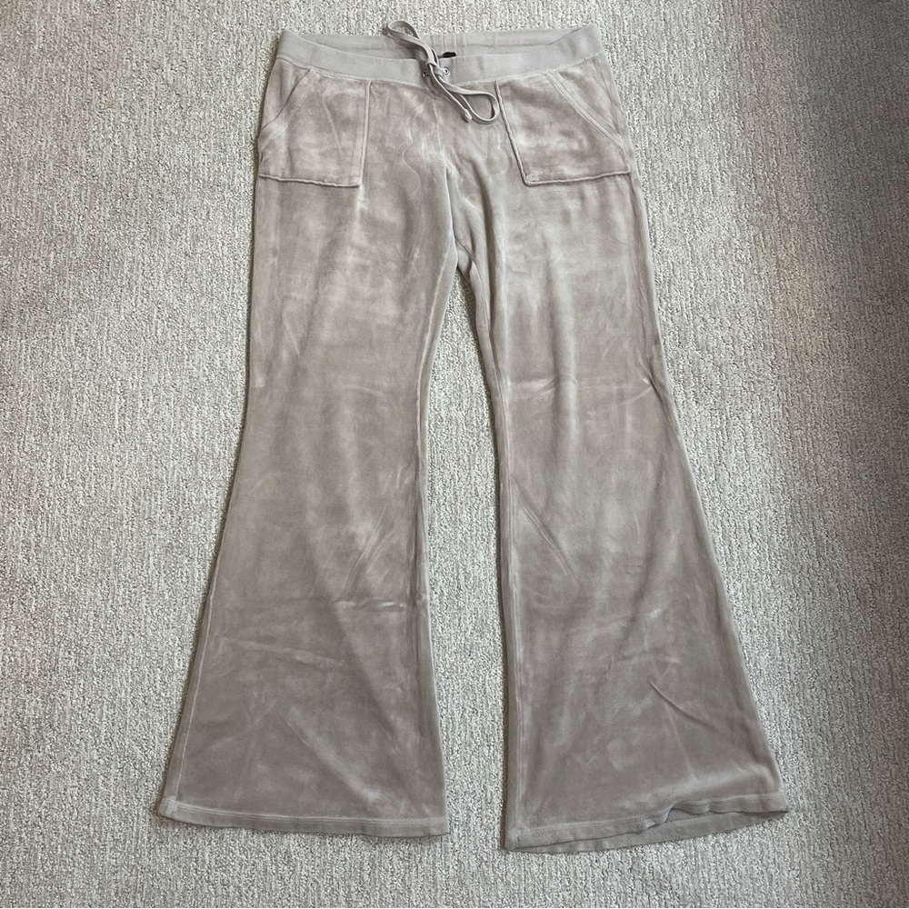 Juicy Couture Velour Track Pants Large Beige Snap Pocket Y2K Retro Flare